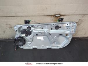 O184304 Gebruikte raammechaniek 2deurs rechts-voor Volkswagen Polo
