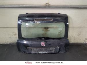 O184326 Gebruikte achterklep Fiat Panda