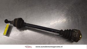 O184397 Gebruikte steekas links-achter Audi A4