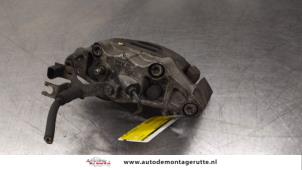 O184399 Gebruikte remklauw (tang) rechts-voor Audi A4