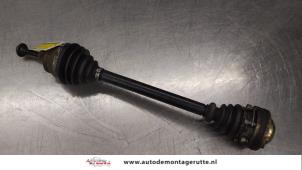O184409 Gebruikte steekas rechts-voor Audi A4