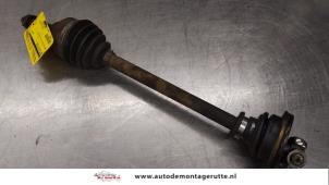 O184456 Gebruikte homokineetas links-voor Opel Vivaro