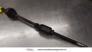 O184457 Gebruikte cardanas rechts-voor (vwa) Opel Vivaro
