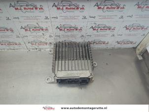 O184490 Gebruikte radio versterker Renault Grand Scenic