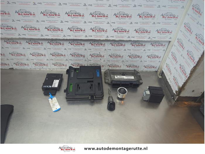 Gebruikte Kontaktslot + computer Renault Grand Scenic O184499