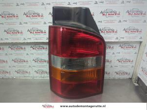 O184506 Gebruikte achterlicht links Volkswagen Transporter