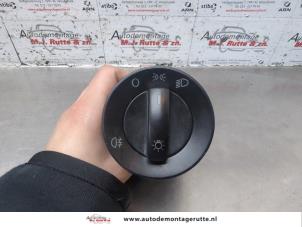 O184516 Gebruikte schakelaar licht Volkswagen Transporter