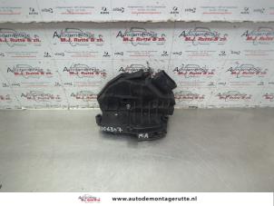 O184568 Gebruikte slotmechaniek portier 4deurs rechts-achter Ford Fiesta