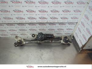 O184618 Gebruikte ruitenwismotor+mechaniek Nissan Micra