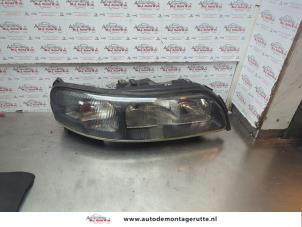 O184628 Gebruikte koplamp rechts Volvo XC70