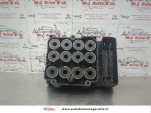 O184702 Gebruikte abs computer Volvo XC70
