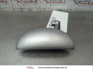 O184736 Gebruikte deurgreep 2deurs links Toyota Aygo
