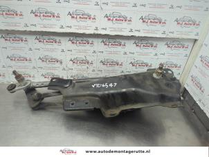 O184741 Gebruikte ruitenwismotor+mechaniek Mazda 2.