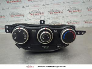 O184751 Gebruikte chaufage bedieningspaneel Kia Picanto