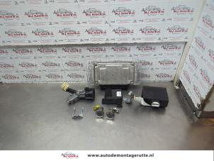 O184762 Gebruikte kontaktslot + computer Toyota Aygo