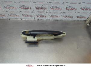 O184805 Gebruikte portiergreep 4deurs links-voor Kia Picanto