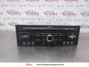 O184829 Gebruikte radio Peugeot 5008