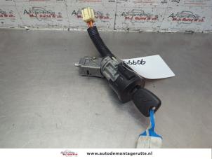 O184843 Gebruikte sleutel+contactslot Citroen C1