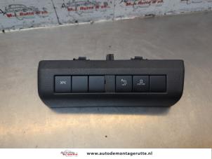 O184859 Gebruikte esp schakelaar Peugeot 5008