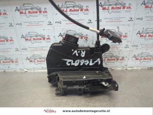 O184899 Gebruikte portierslot mechaniek 2deurs rechts Opel Vivaro