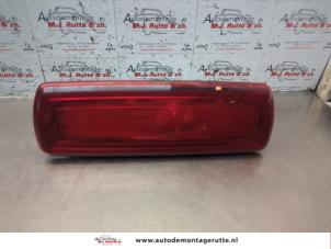 O184911 Gebruikte remlicht extra midden Opel Vivaro