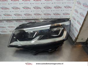O184923 Gebruikte linker koplamp Volkswagen Transporter