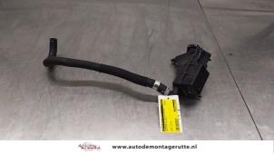 O184925 Gebruikte stuurbekrachtiging olie reservoir Opel Astra