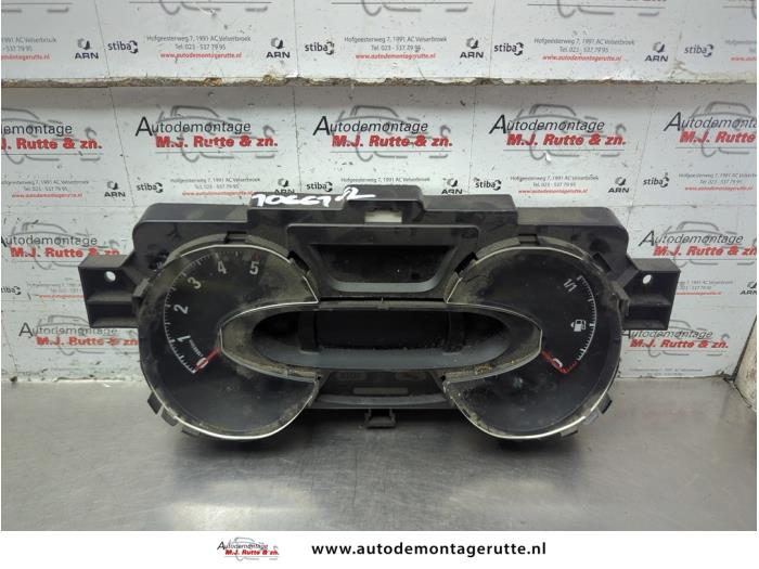 Gebruikte Kilometerteller KM Opel Vivaro O184928