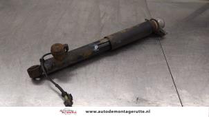 O184937 Gebruikte schokdemper rechts-achter Opel Astra