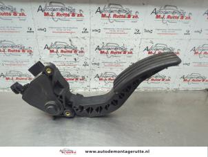 O184974 Gebruikte gaspedaal Opel Vivaro