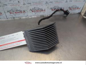 O185004 Gebruikte kachel weerstand Volkswagen Polo