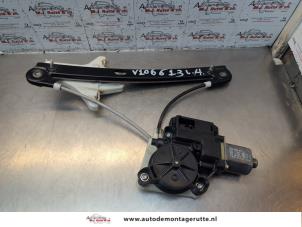 O185020 Gebruikte ruitmechaniek 4deurs links-achter Volkswagen Polo