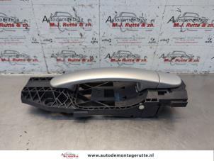 O185026 Gebruikte portiergreep 4deurs links-achter Volkswagen Polo