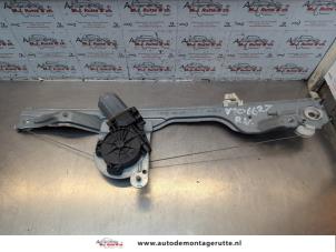 O185068 Gebruikte raammechaniek 4deurs rechts-voor Renault Modus