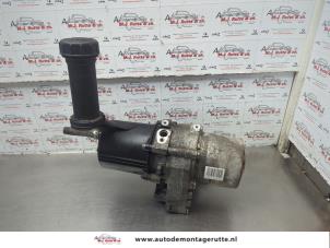 O185143 Gebruikte stuurbekrachtiging pomp Peugeot 5008
