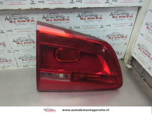 O185145 Gebruikte achterlicht rechts Volkswagen Touran
