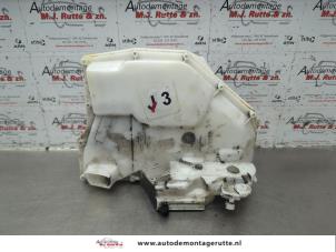 O185158 Gebruikte portierslot mechaniek 4deurs rechts-voor Suzuki Swift