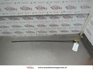O185248 Gebruikte olie peilstok Peugeot 5008