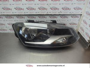O185254 Gebruikte rechter koplamp Volkswagen Polo