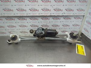 O185266 Gebruikte ruitenwismotor+mechaniek Nissan Micra