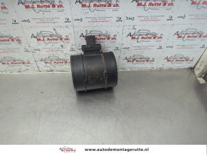 O185372 Gebruikte luchthoeveelheidsmeter Opel Insignia