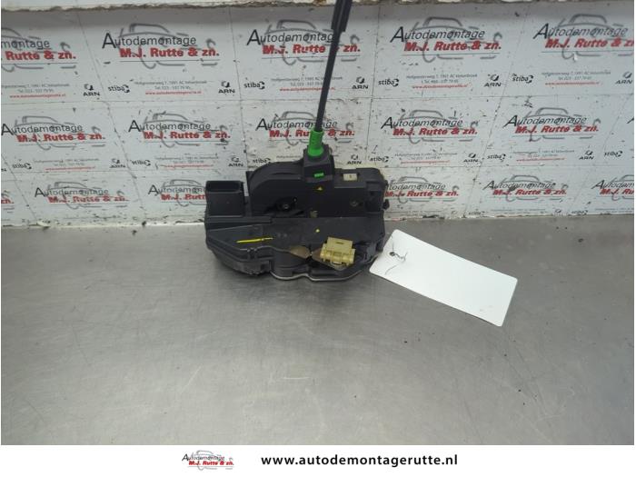 Gebruikte Portierslot Mechaniek 4Deurs rechts-achter Opel Insignia O185422