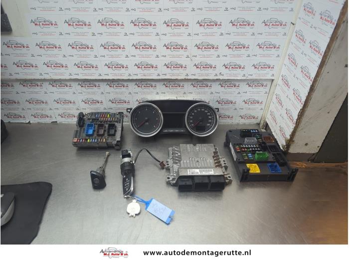 Gebruikte Contactslot + computer Peugeot 508 O185460