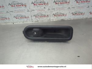 O185479 Gebruikte raam schakelaar elektrisch Renault Twingo