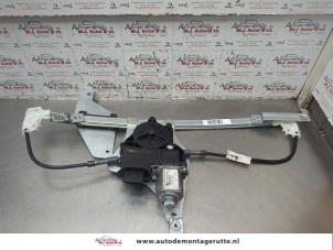 O185513 Gebruikte ruitmechaniek 4deurs rechts-voor Peugeot 508