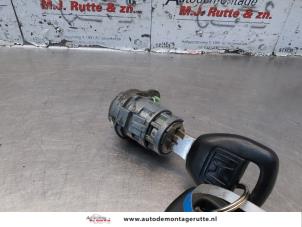O185677 Gebruikte cilinderslot portier links Honda Civic