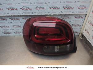 O185719 Gebruikte achterlicht links Citroen C3