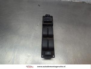 O185778 Gebruikte combischakelaar ramen Mazda 5.