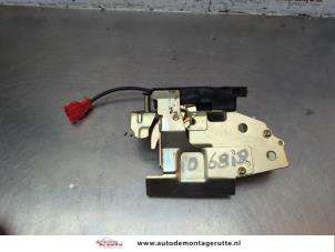 O185832 Gebruikte slotmechaniek achterklep Seat Alhambra