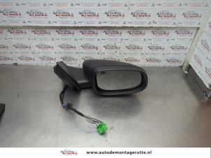 O185860 Gebruikte spiegel buiten rechts Volvo C30
